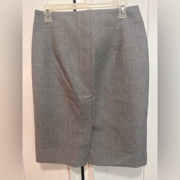 J. Crew Gray Wool Pencil Lined Plain Skirt Size 4 - Picture 3 of 6